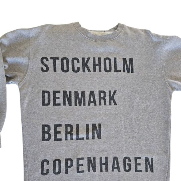 Forever 21 Gray Graphic City Sweatshirt Crewneck Long Sleeve Pullover - Picture 3 of 5